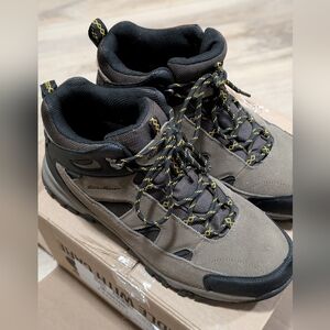 Brighton Black and Tan Hiking Shoes